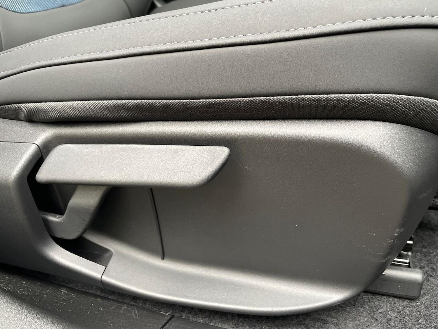 Used Volvo EX30 2025 for sale - 76490749: Photo 30