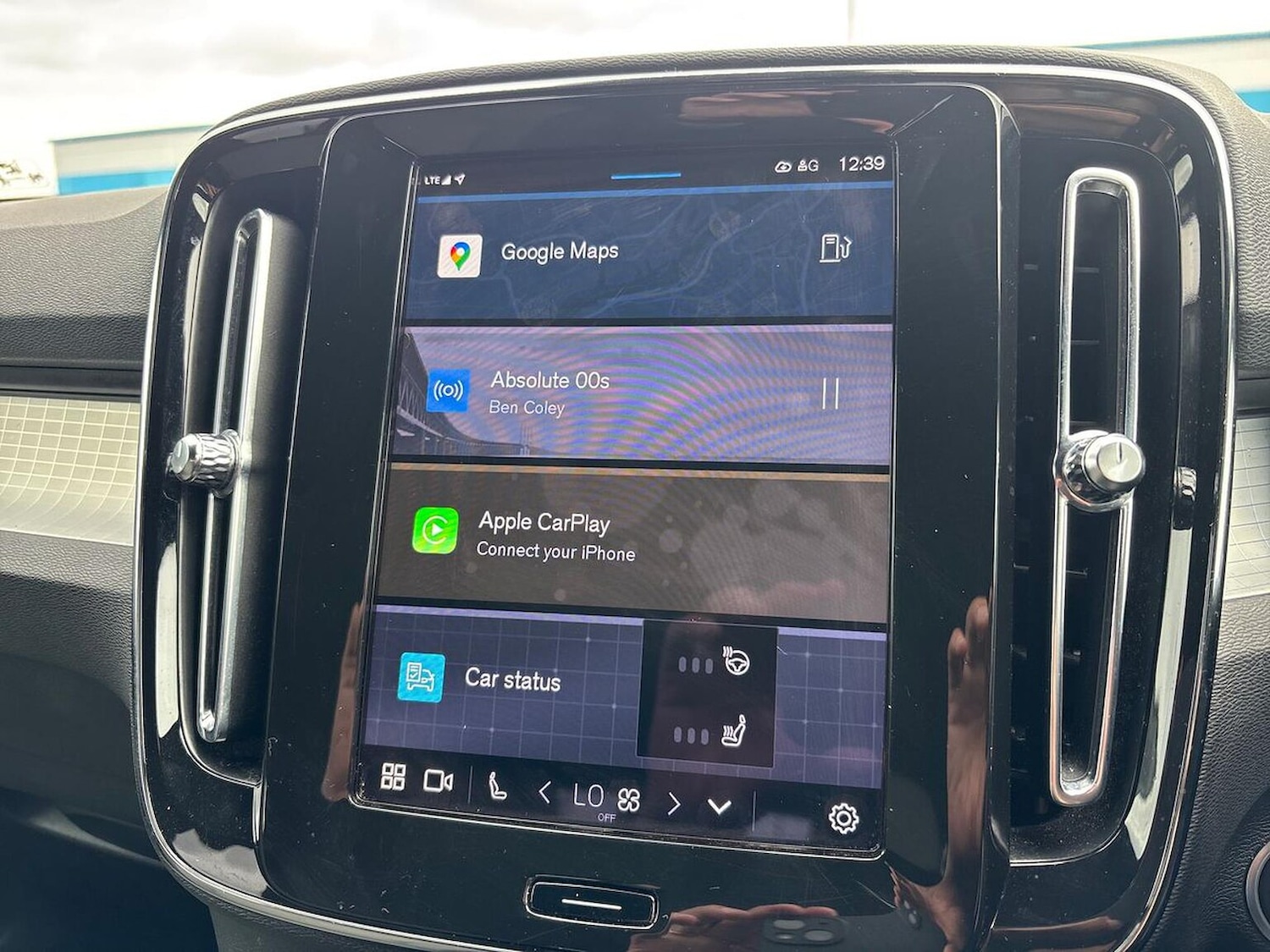 Used Volvo XC40 2023 for sale - 76637664: Photo 23