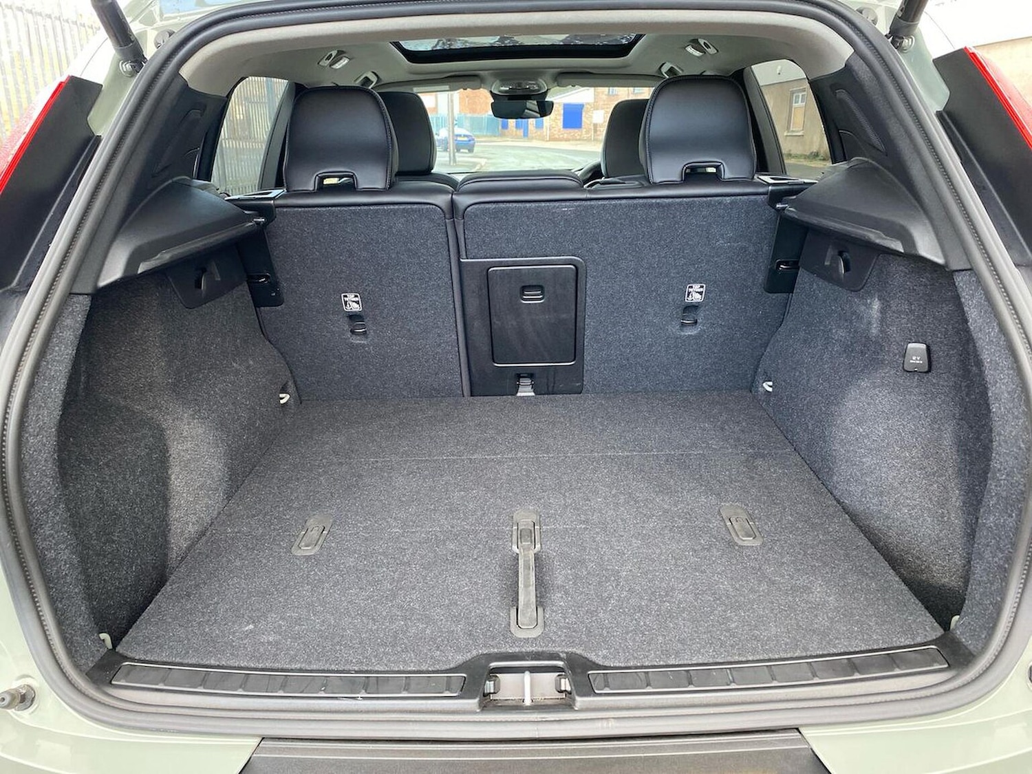 Used Volvo XC40 2025 for sale - 77056996: Photo 19