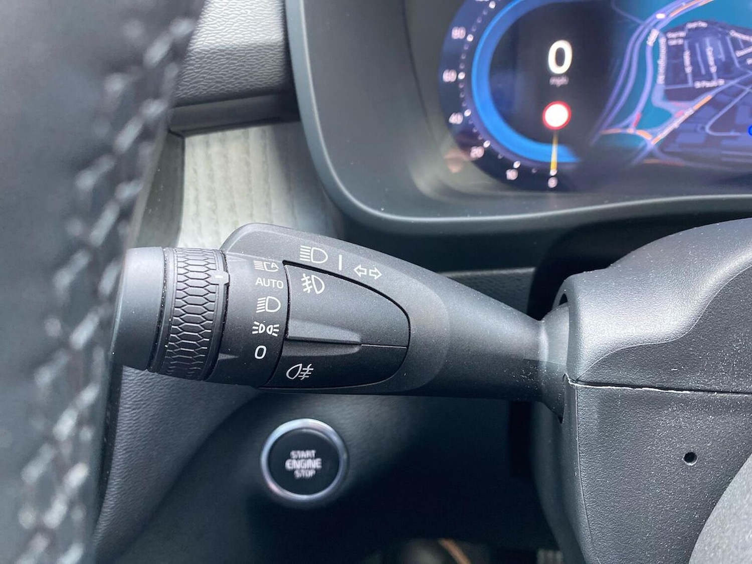 Used Volvo XC40 2025 for sale - 77056996: Photo 30