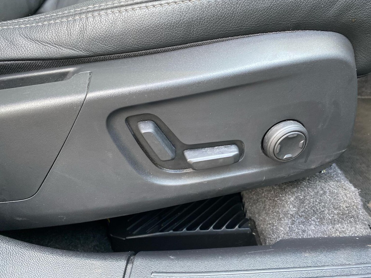 Used Volvo XC40 2025 for sale - 77056996: Photo 32