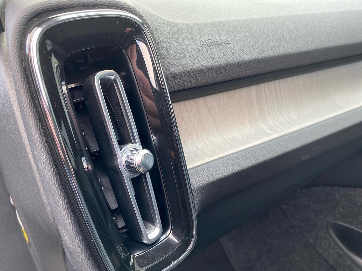 Used Volvo XC40 2025 for sale - 77056996: Photo 33