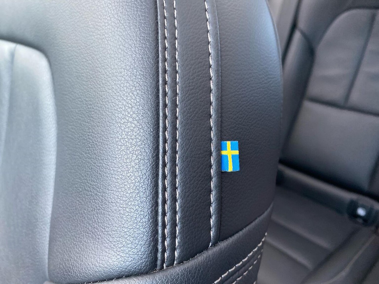 Used Volvo XC40 2025 for sale - 77056996: Photo 41