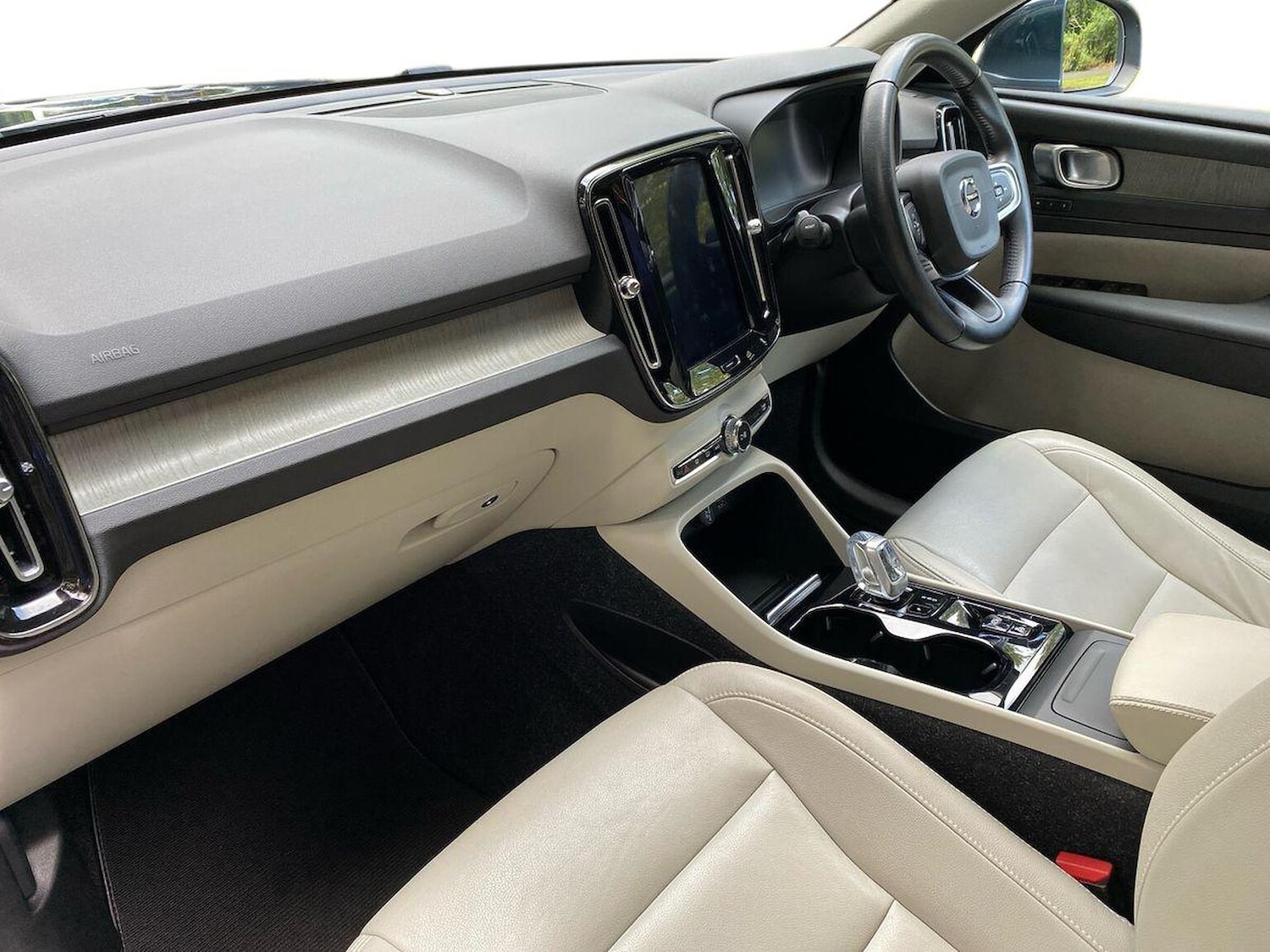 Used Volvo XC40 2020 for sale - 76065653: Photo 7