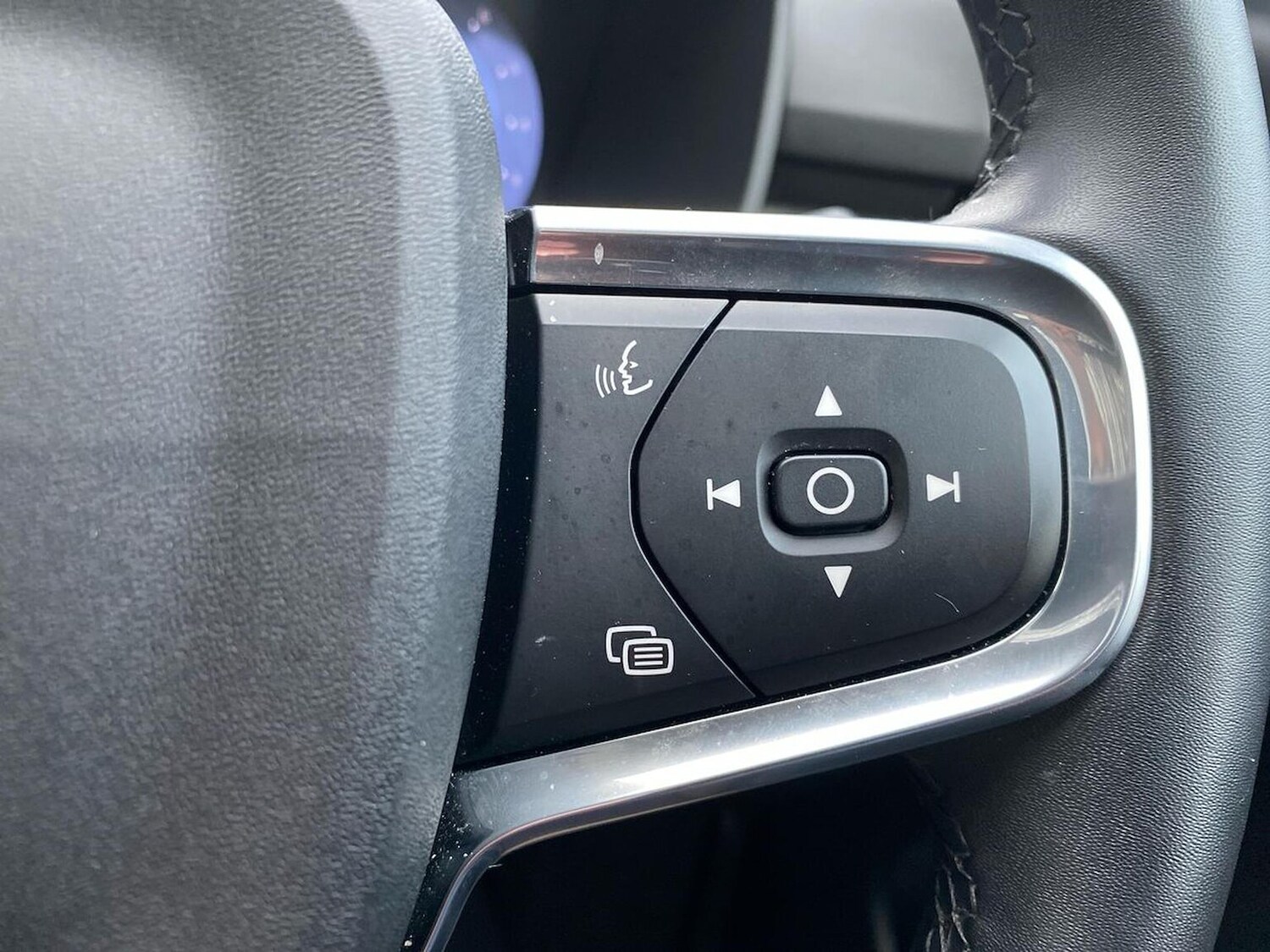 Used Volvo XC40 2025 for sale - 77489637: Photo 27