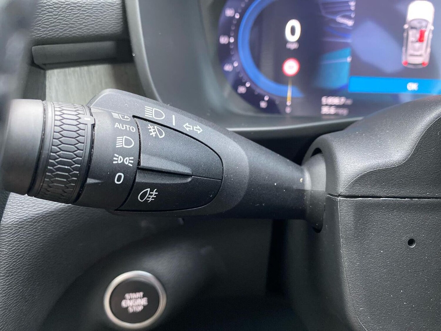 Used Volvo XC40 2025 for sale - 77489637: Photo 29