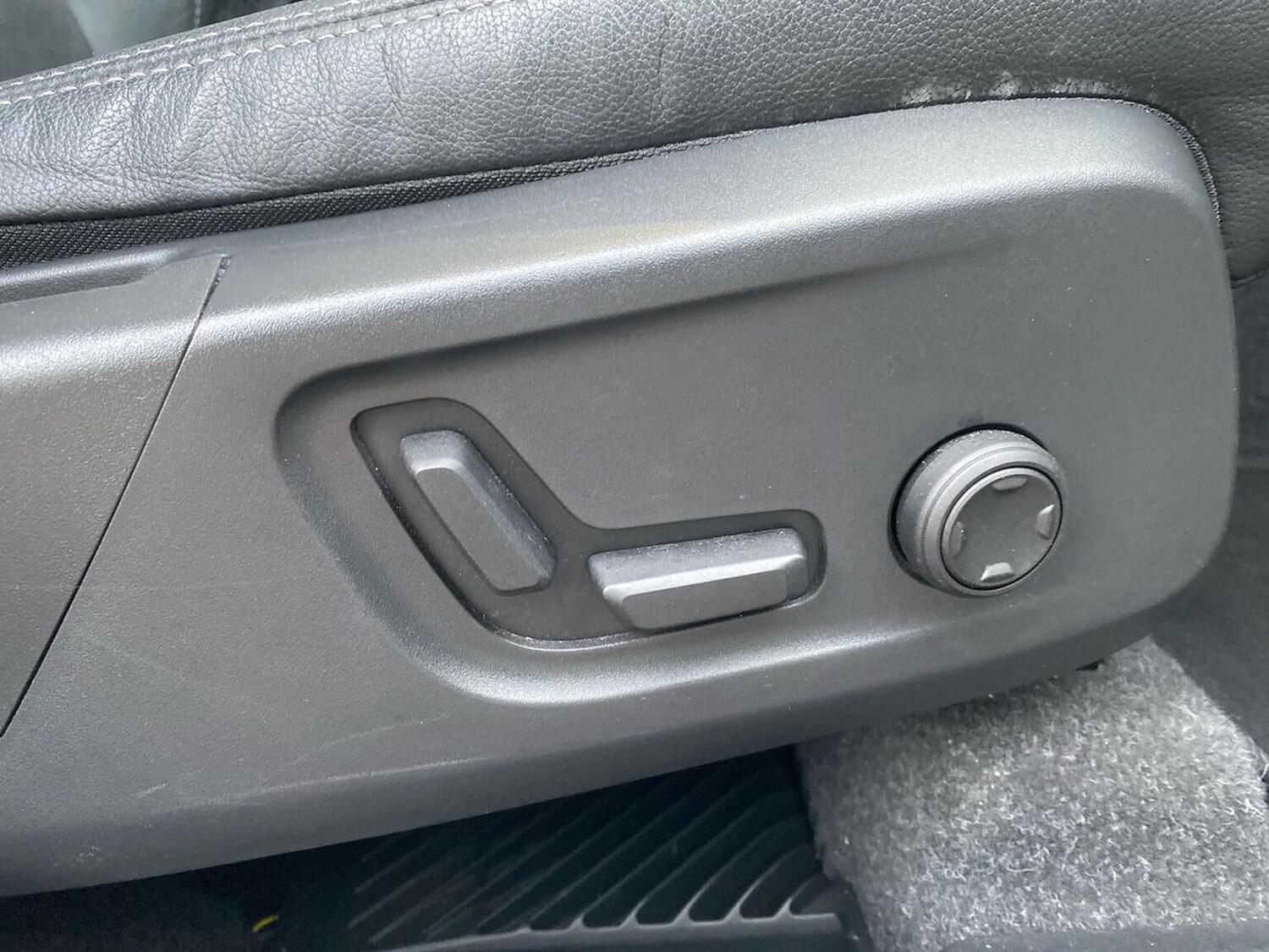 Used Volvo XC40 2025 for sale - 77489637: Photo 30