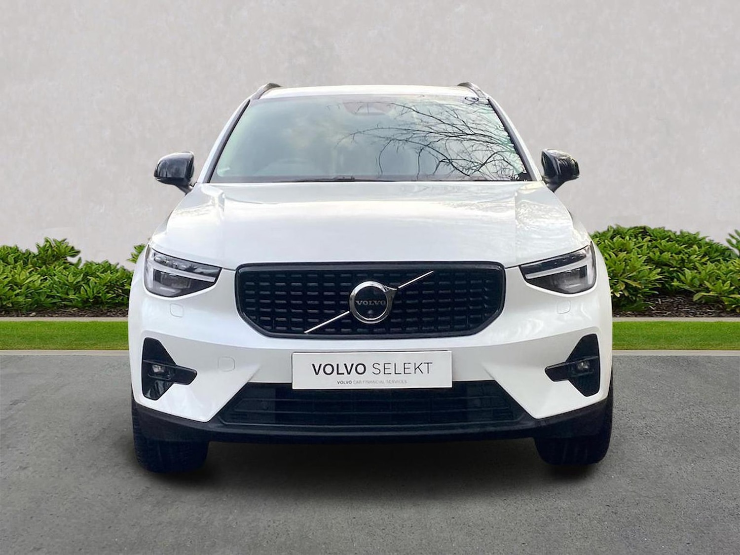 Used Volvo XC40 2025 for sale - 77489637: Photo 5