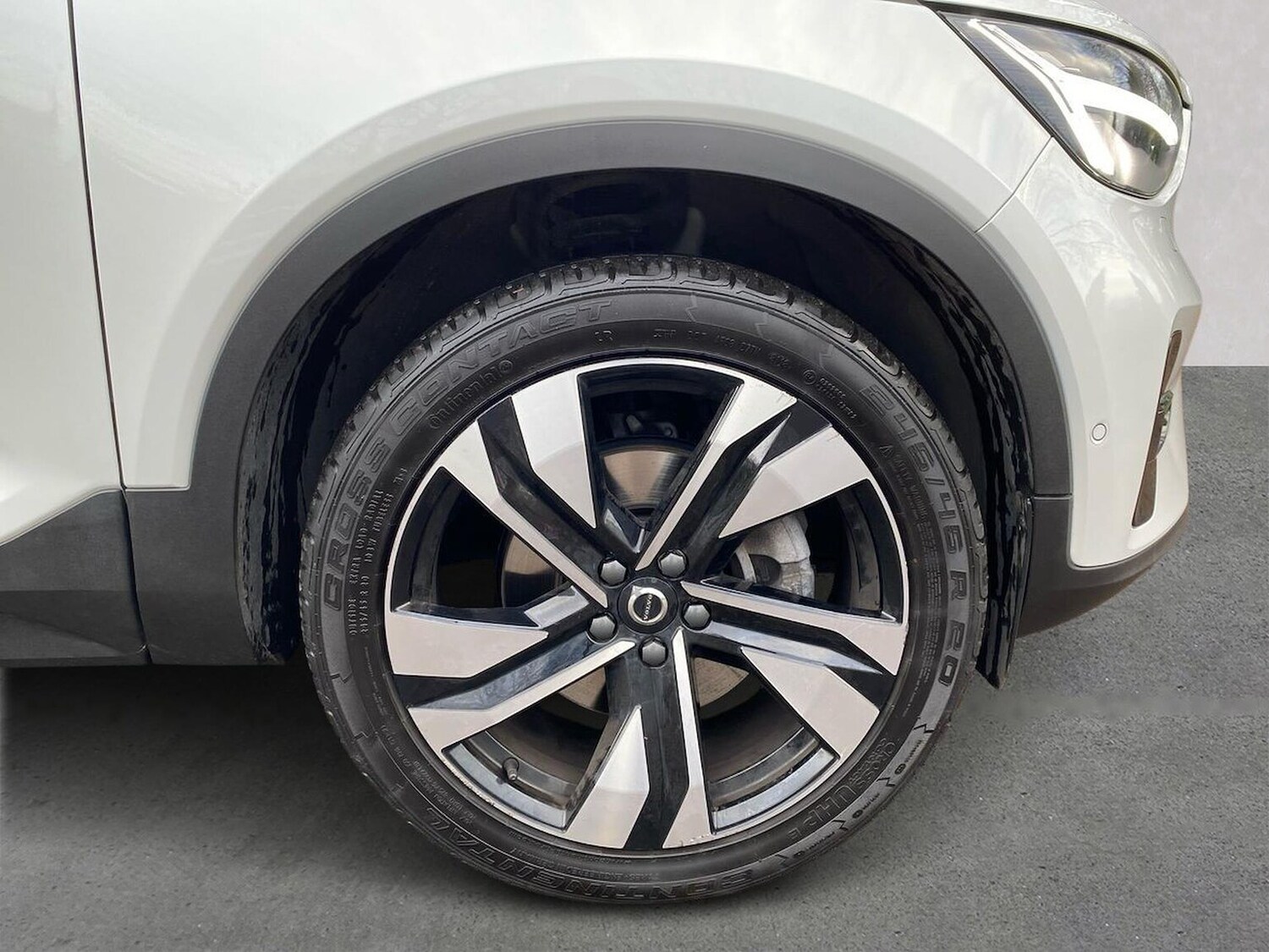 Used Volvo XC40 2025 for sale - 77489637: Photo 6