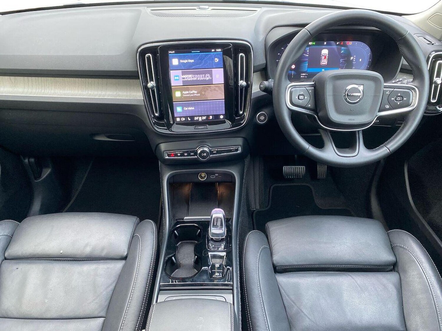 Used Volvo XC40 2025 for sale - 77489637: Photo 8