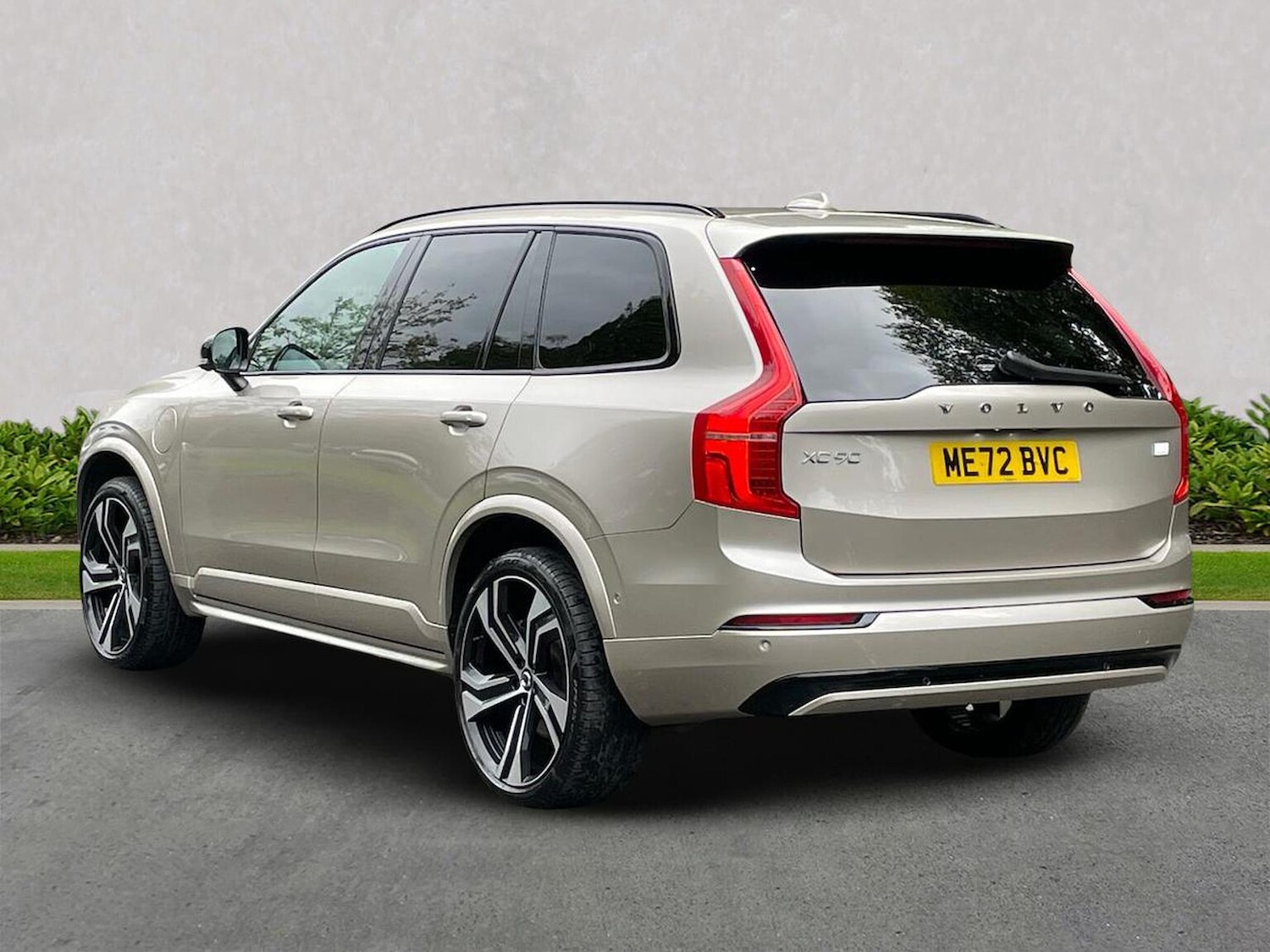 Used Volvo XC90 2022 for sale - 76134299: Photo 2