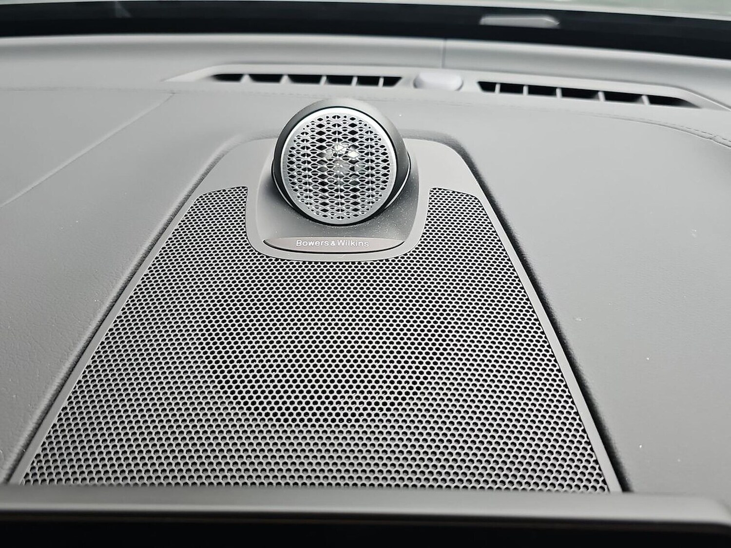 Used Volvo XC60 2025 for sale - 77489679: Photo 43