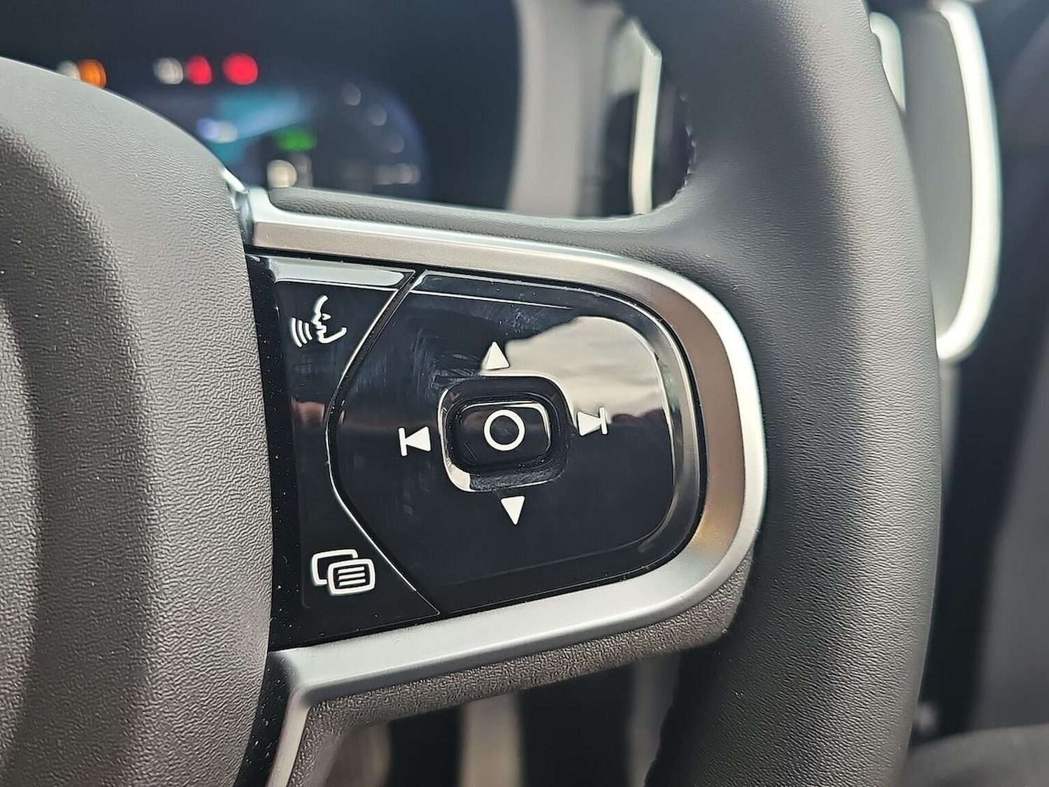 Used Volvo XC60 2025 for sale - 77489654: Photo 25