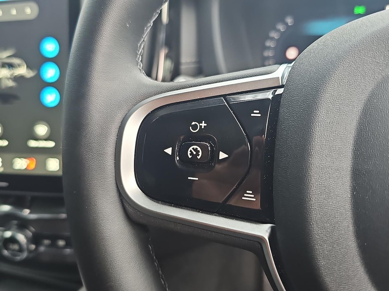 Used Volvo XC60 2025 for sale - 77489654: Photo 26