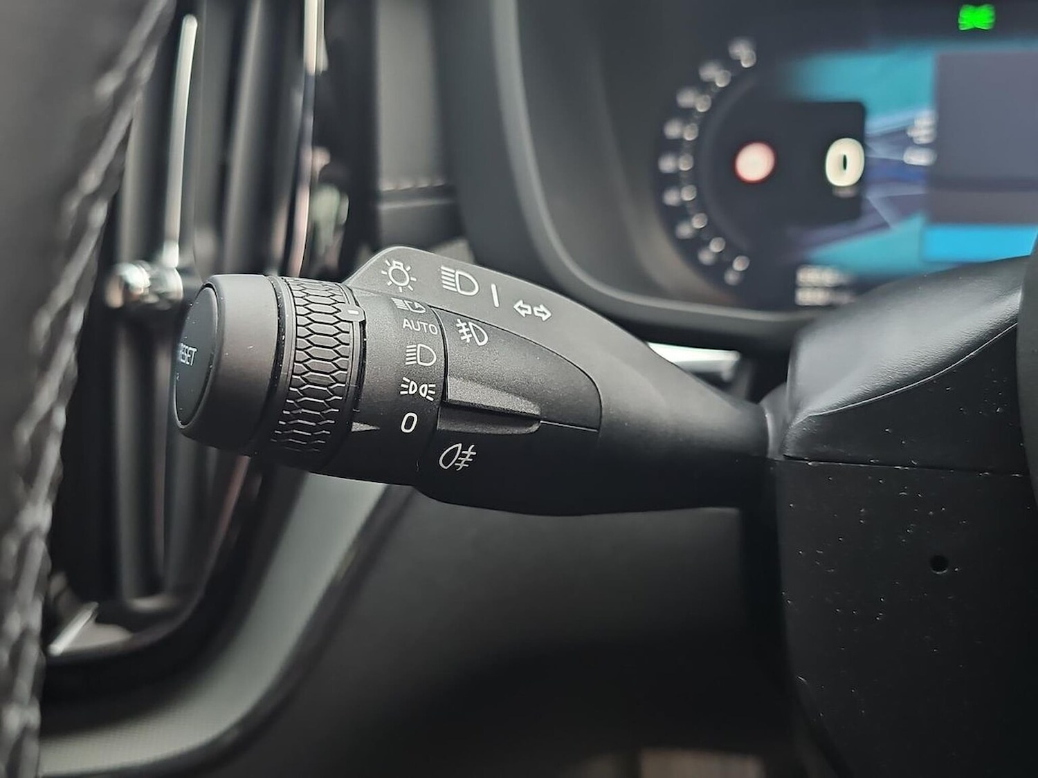 Used Volvo XC60 2025 for sale - 77489654: Photo 28