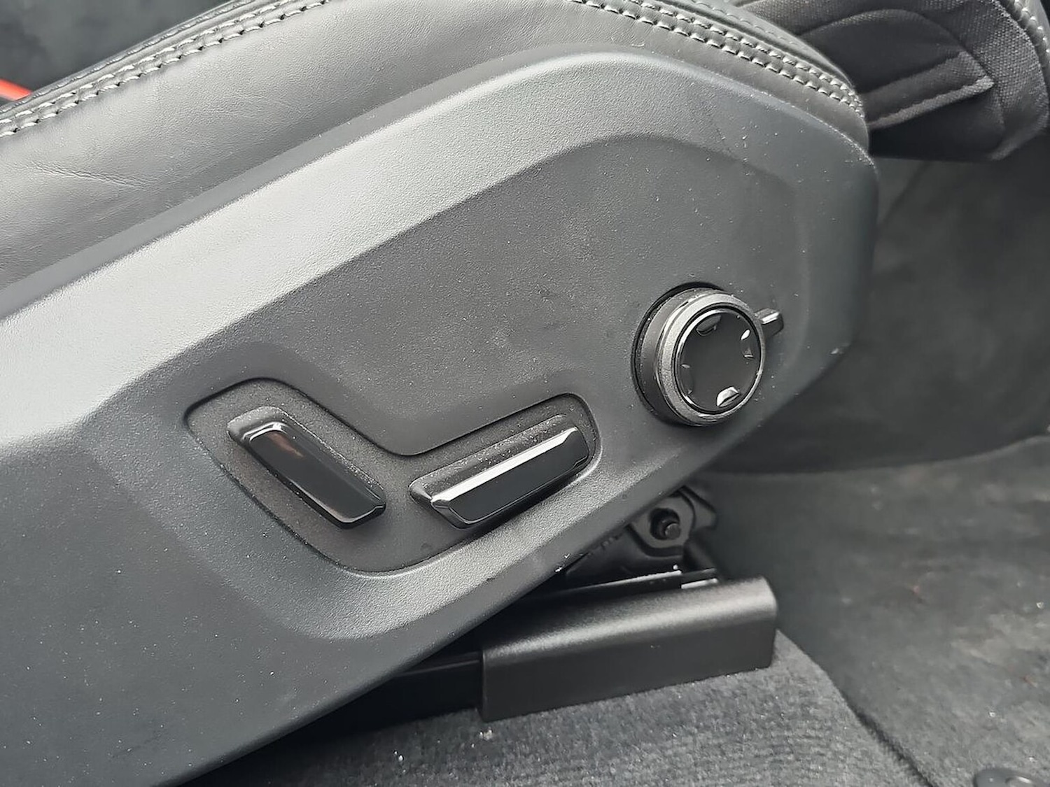 Used Volvo XC60 2025 for sale - 77489654: Photo 29