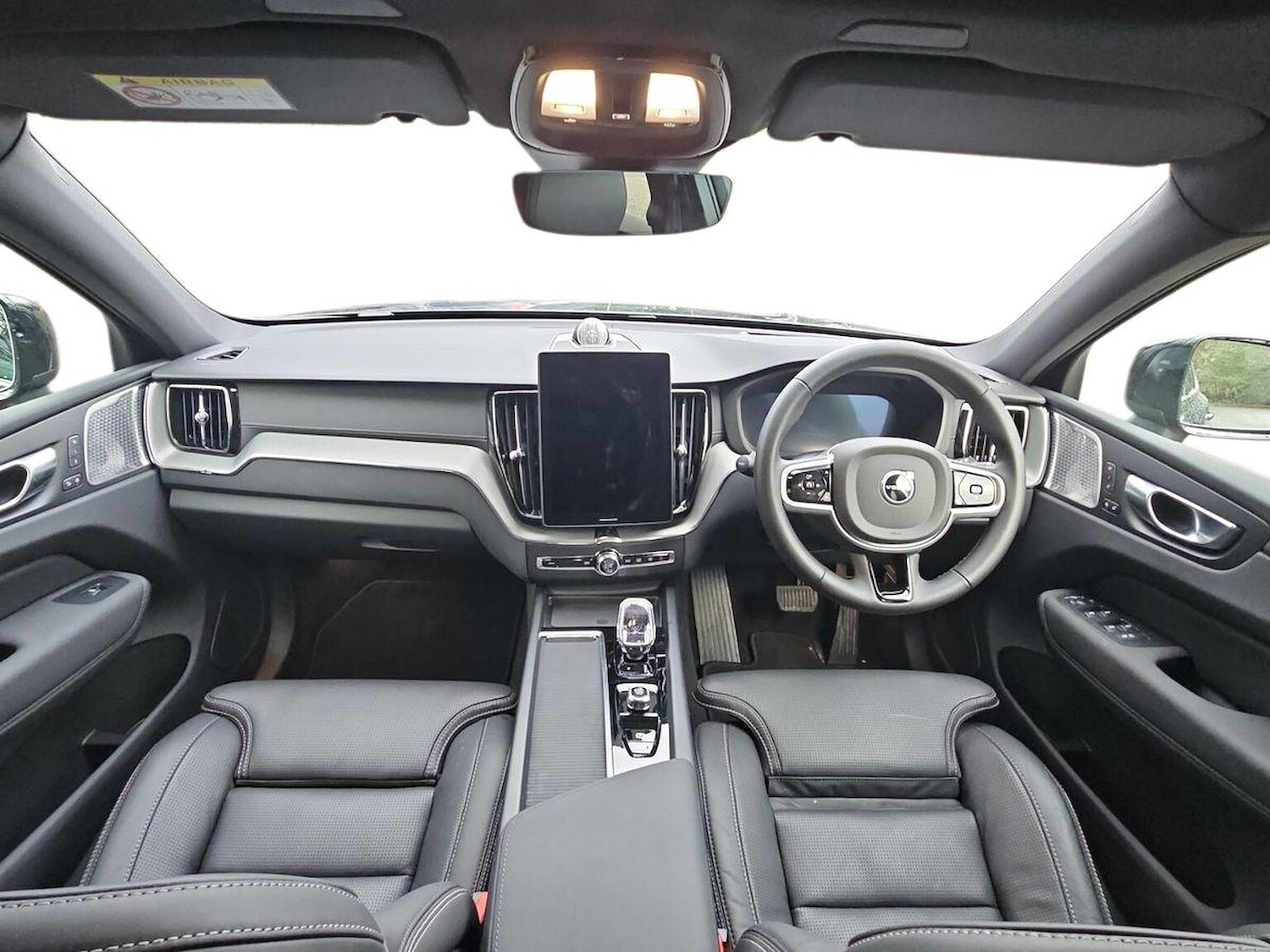 Used Volvo XC60 2025 for sale - 77489654: Photo 8