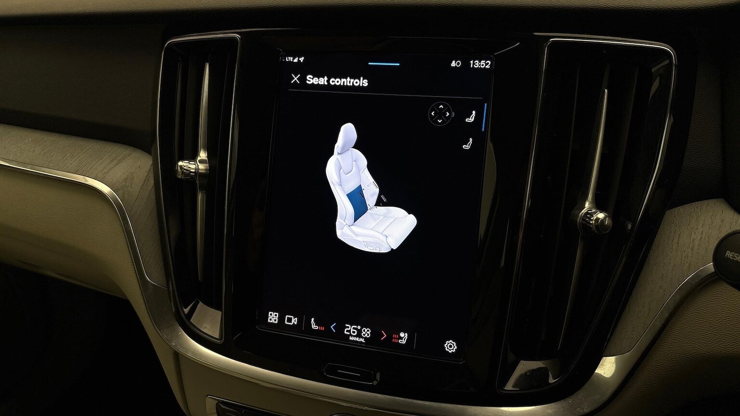 Used Volvo V60 2025 for sale - 76986955: Photo 23