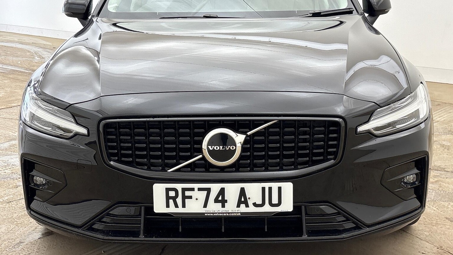 Used Volvo V60 2025 for sale - 76986955: Photo 31