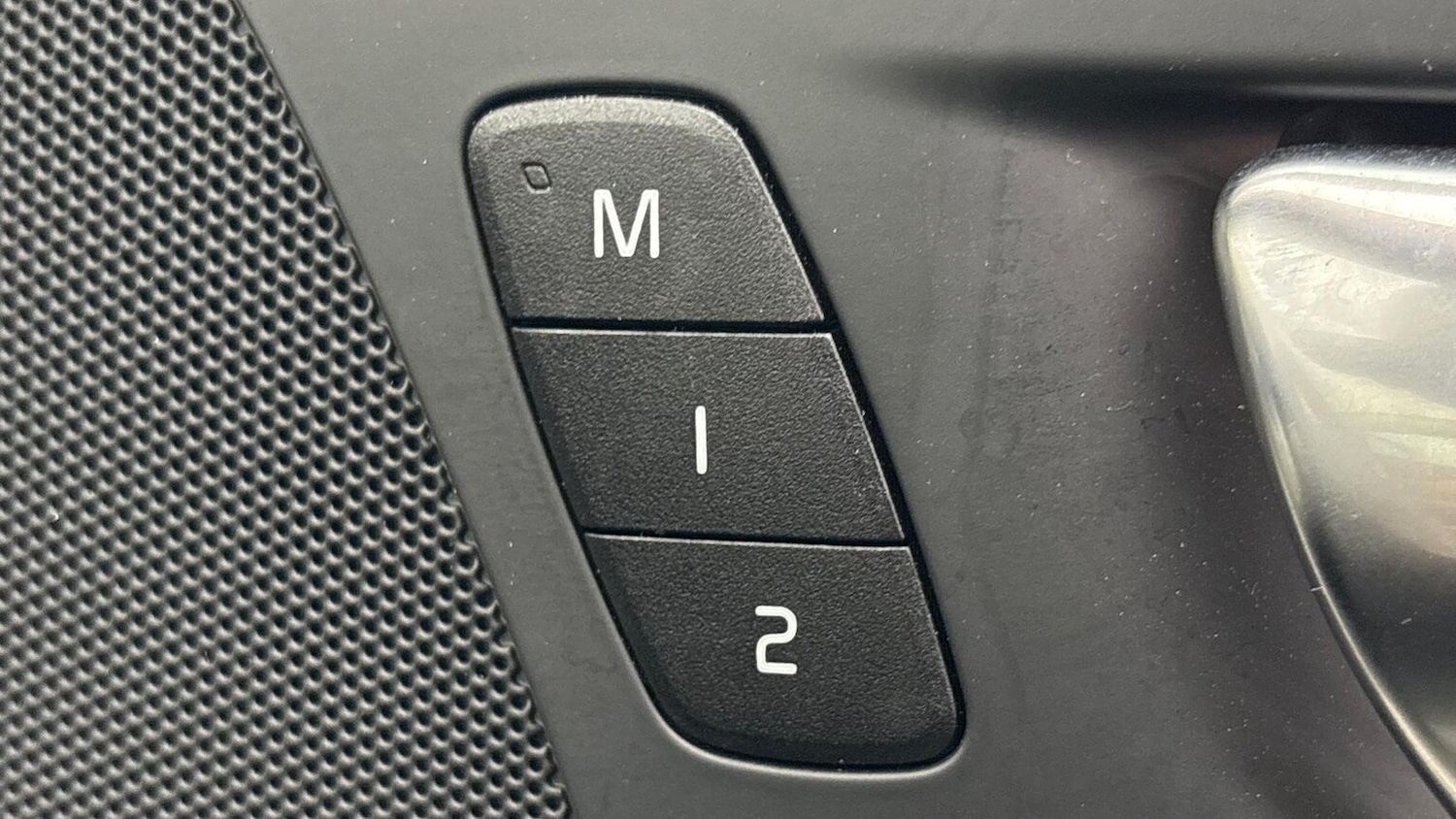 Used Volvo V60 2025 for sale - 76986955: Photo 39