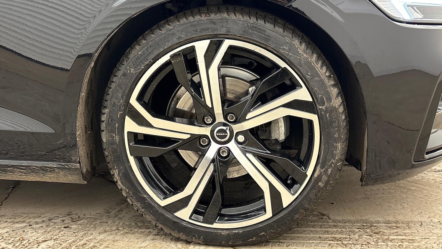 Used Volvo V60 2025 for sale - 76986955: Photo 6