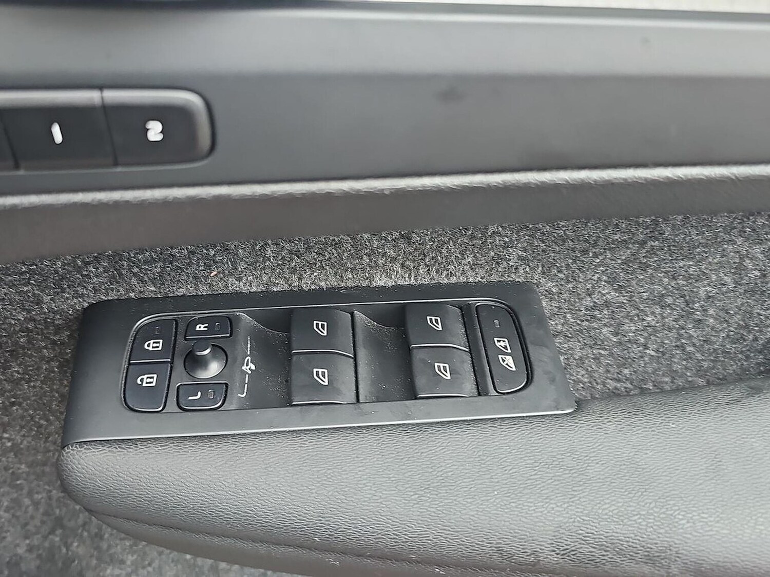 Used Volvo XC40 2025 for sale - 77687965: Photo 21