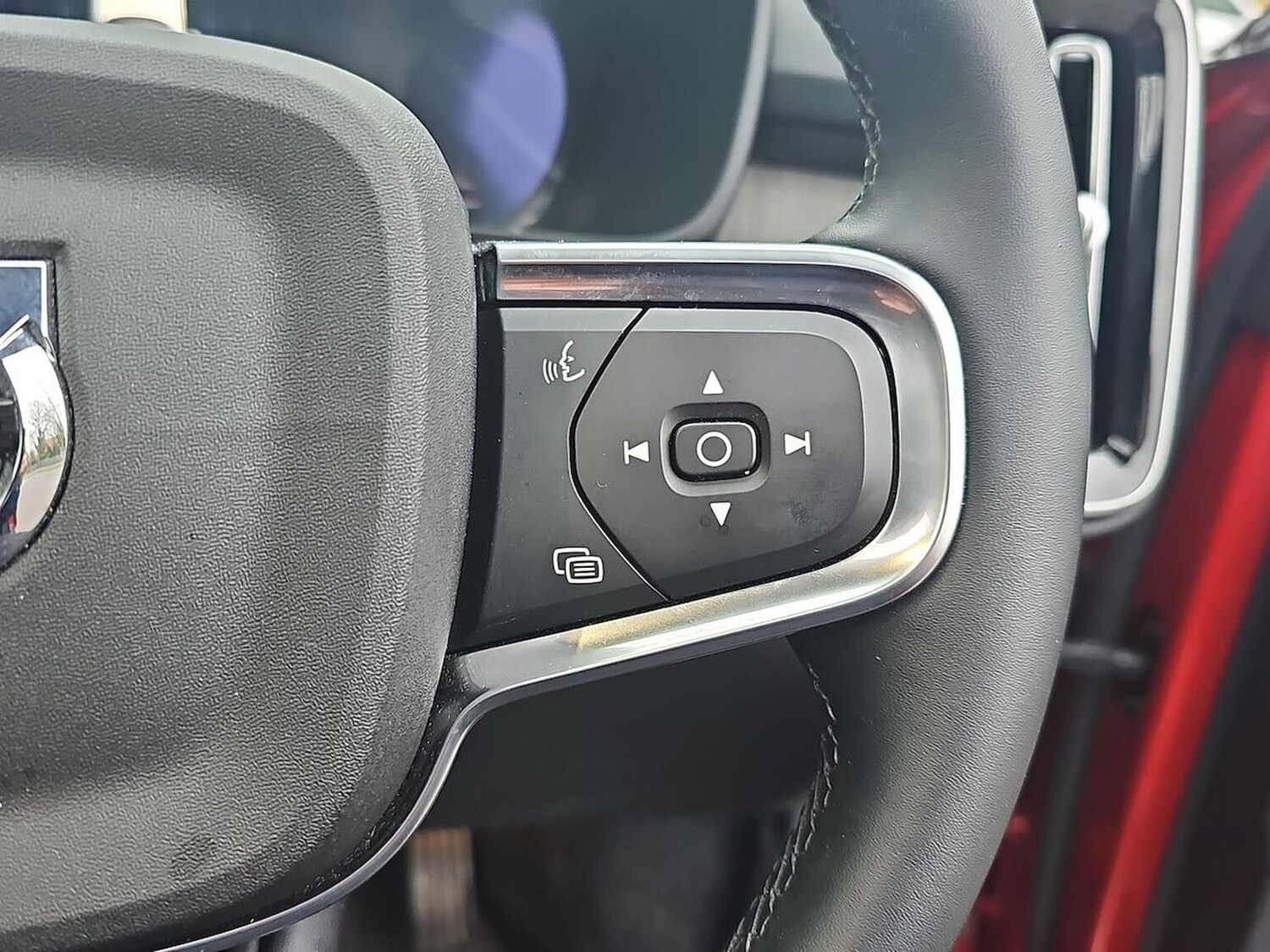 Used Volvo XC40 2025 for sale - 77687965: Photo 25