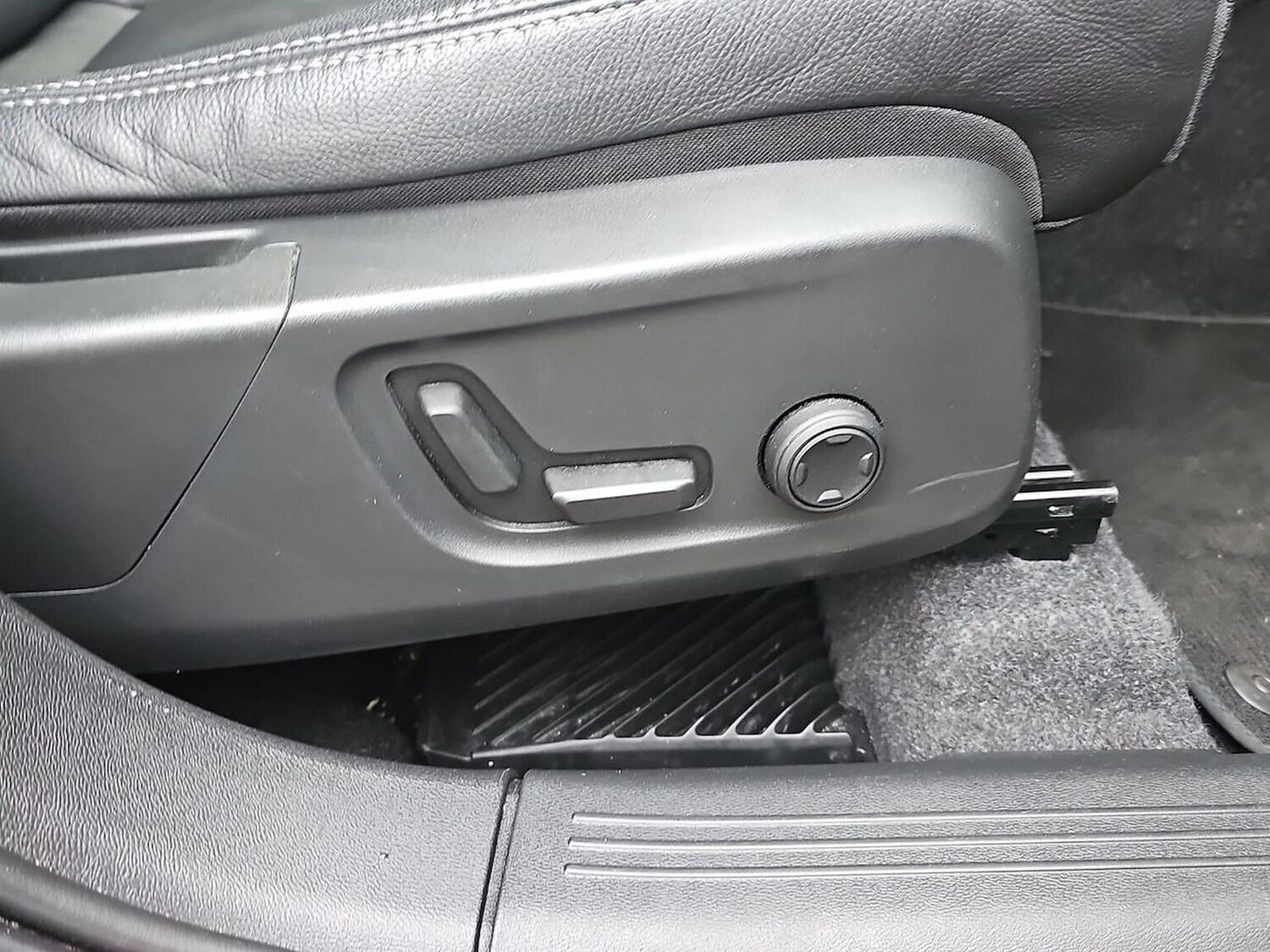 Used Volvo XC40 2025 for sale - 77687965: Photo 29