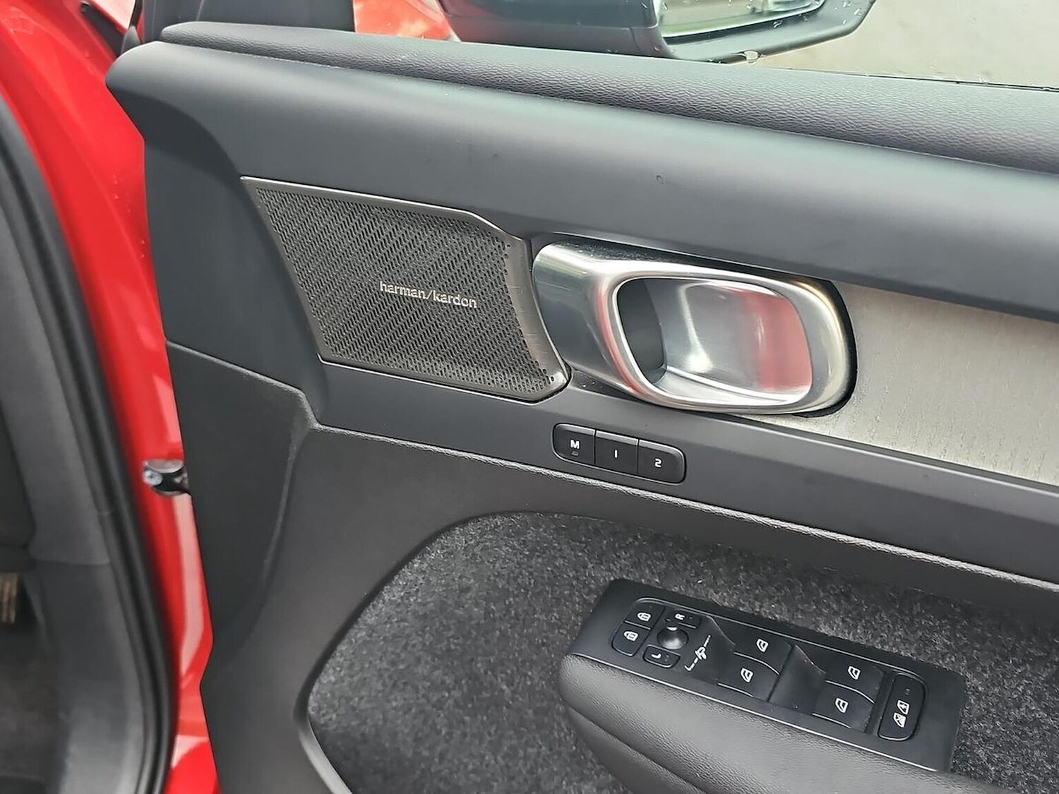 Used Volvo XC40 2025 for sale - 77687965: Photo 30