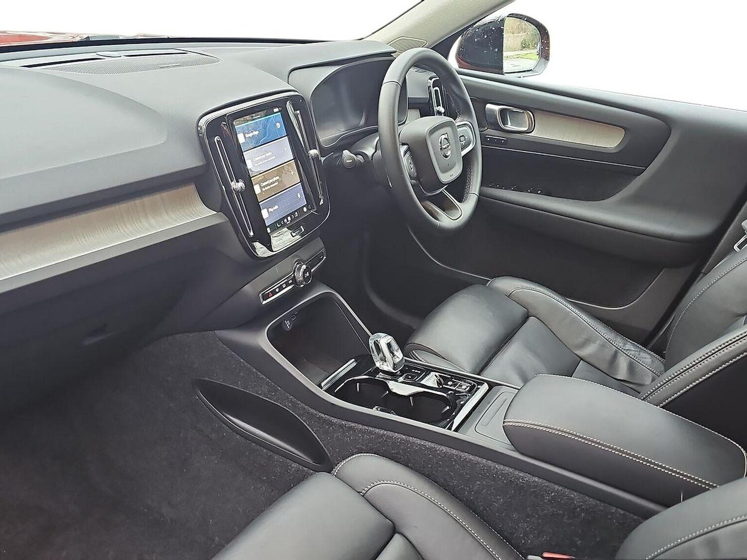 Used Volvo XC40 2025 for sale - 77687965: Photo 7