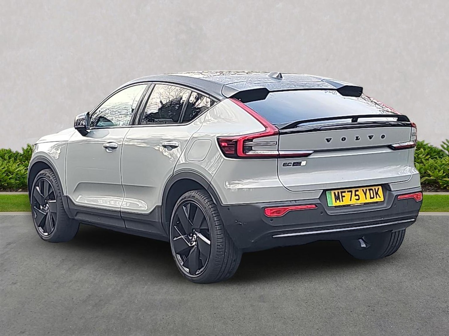 Used Volvo EC40 2025 for sale - 78191009: Photo 2