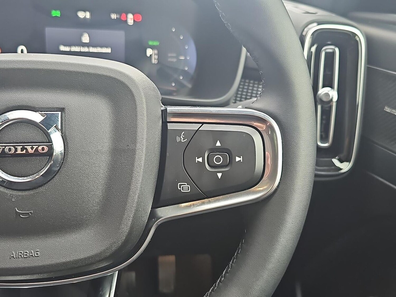 Used Volvo EC40 2025 for sale - 78191009: Photo 27