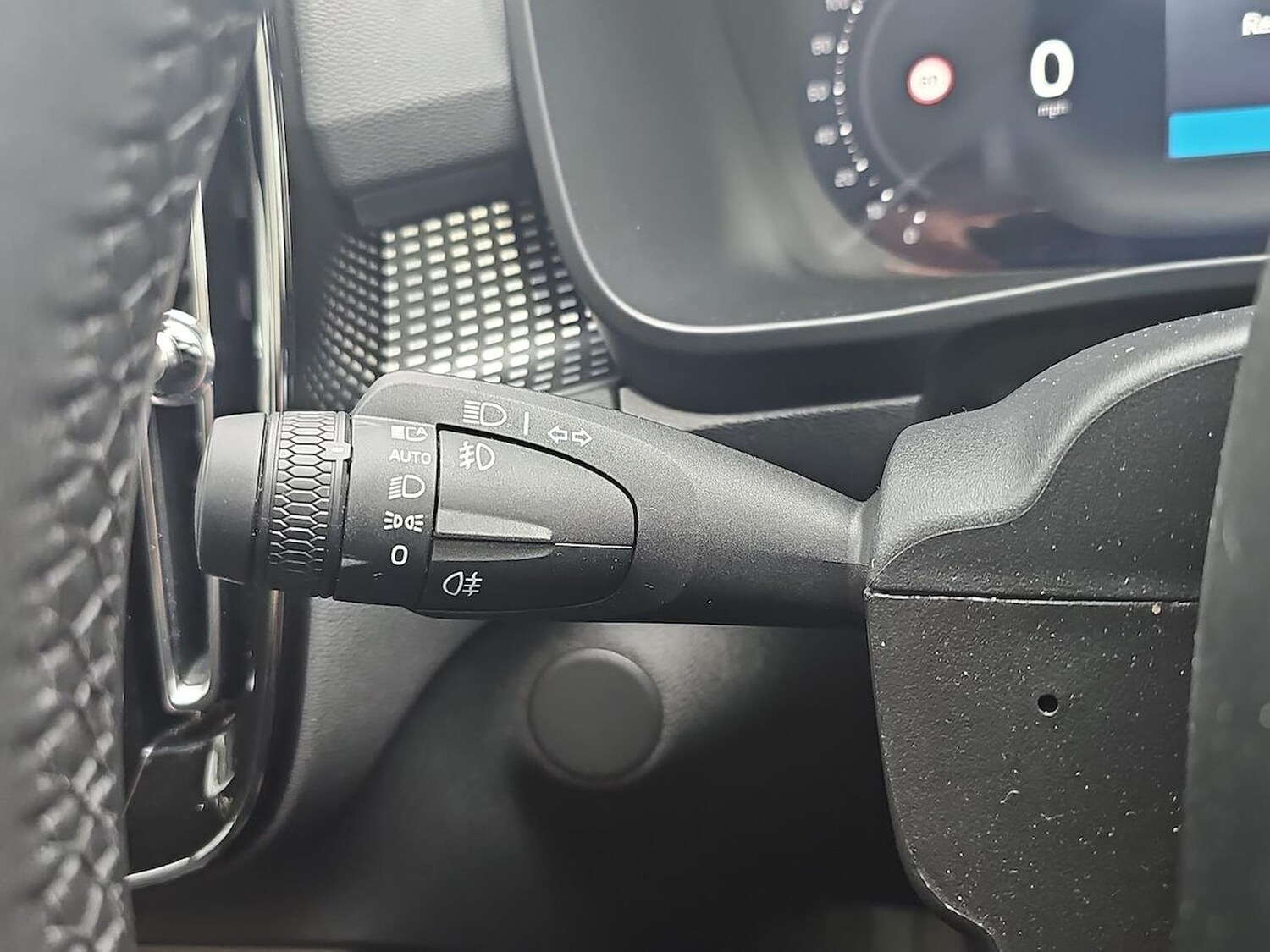 Used Volvo EC40 2025 for sale - 78191009: Photo 30