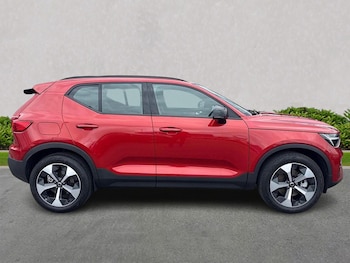 Used Volvo XC40 2025 for sale - 75700257: Photo