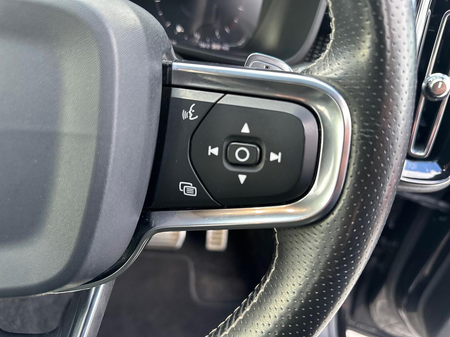 Used Volvo XC40 2020 for sale - 76005840: Photo 25