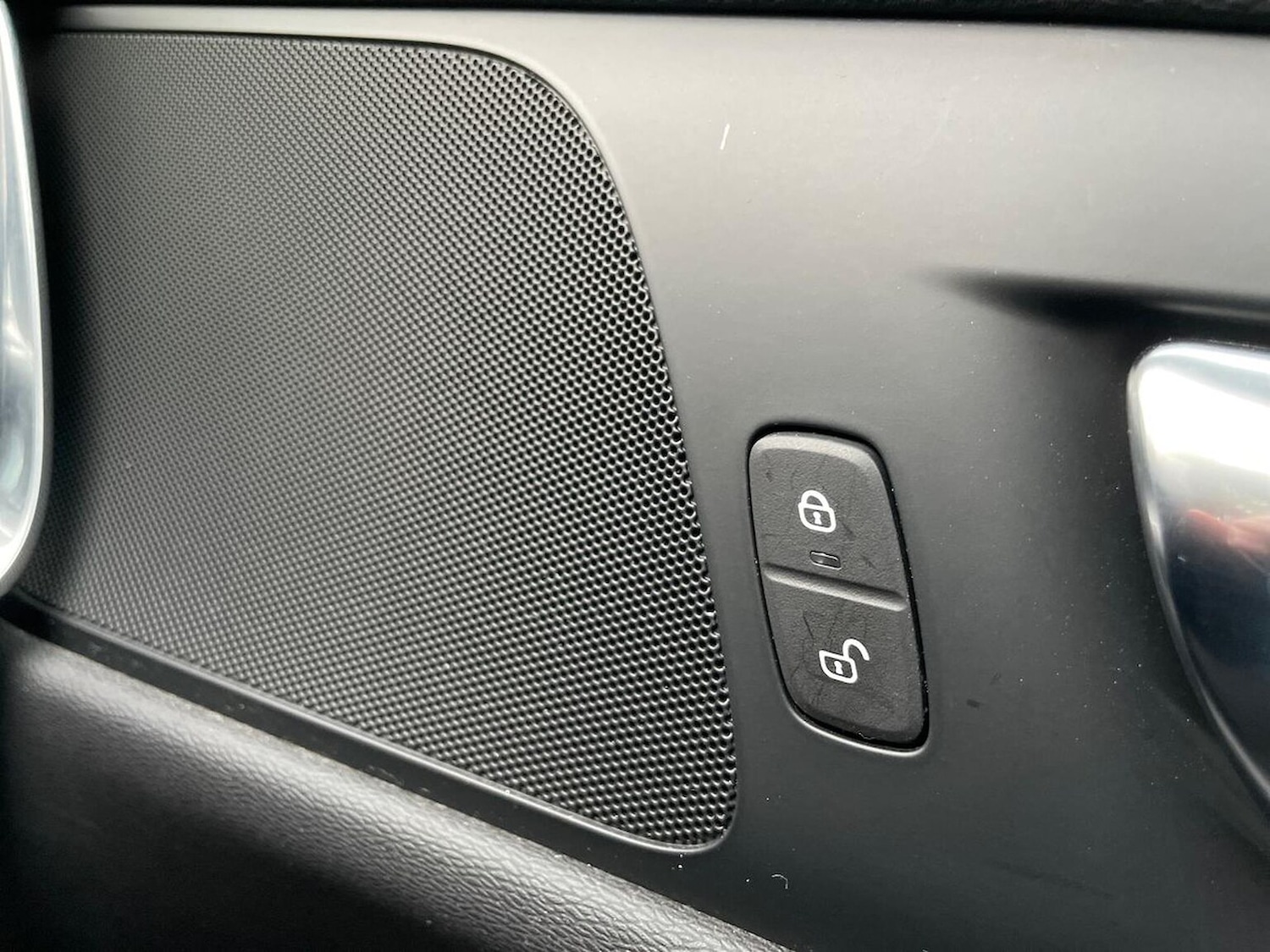 Used Volvo V60 2021 for sale - 76951208: Photo 31