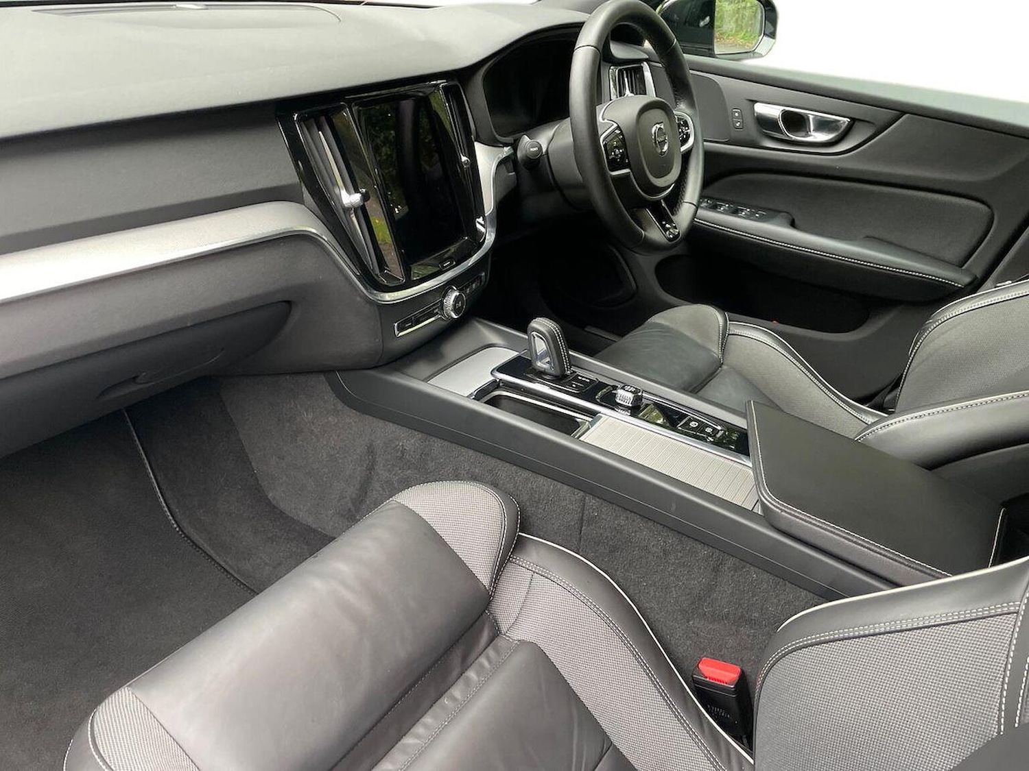 Used Volvo V60 2021 for sale - 76951208: Photo 7