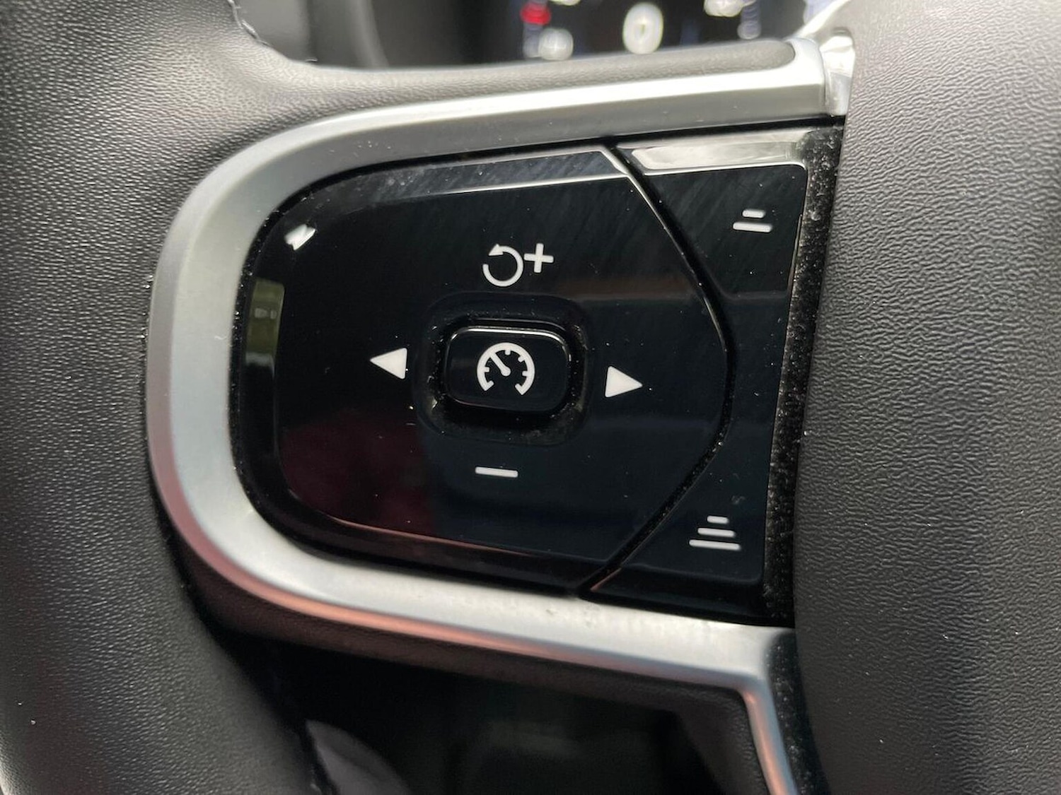Used Volvo V60 2021 for sale - 76182492: Photo 27