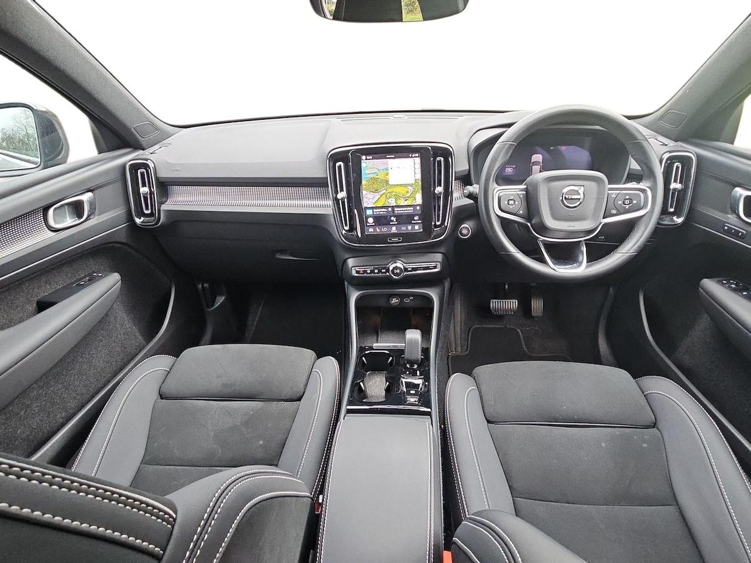 Used Volvo XC40 2024 for sale - 78191344: Photo 10