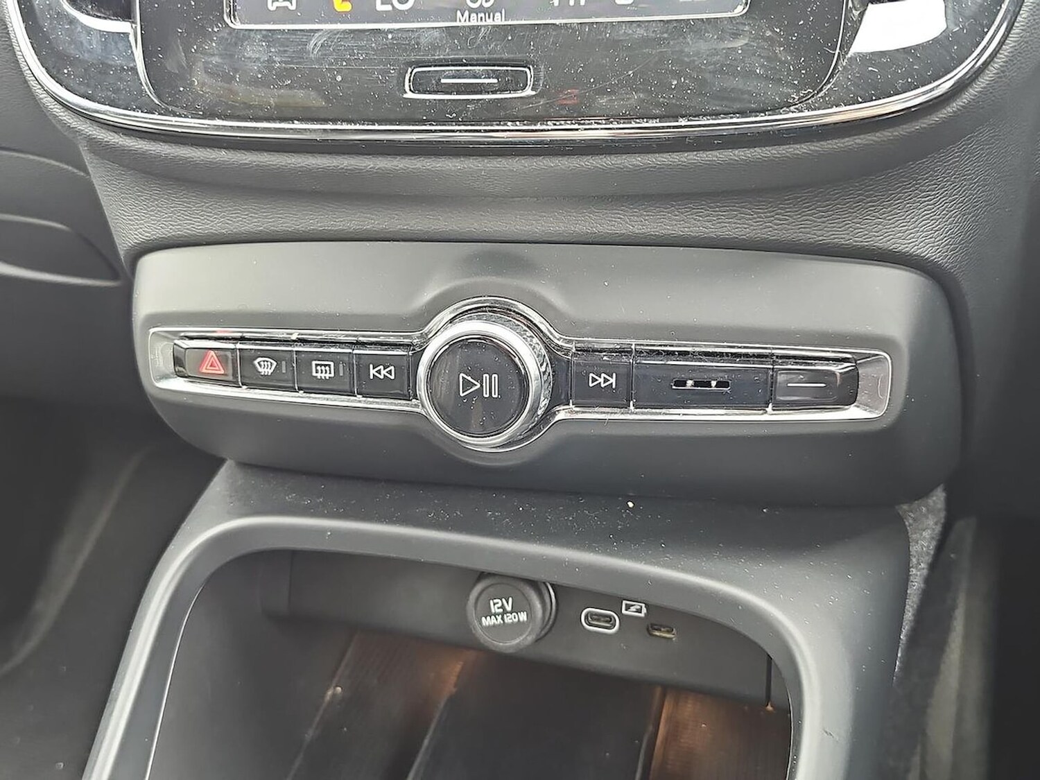 Used Volvo XC40 2024 for sale - 78191344: Photo 14