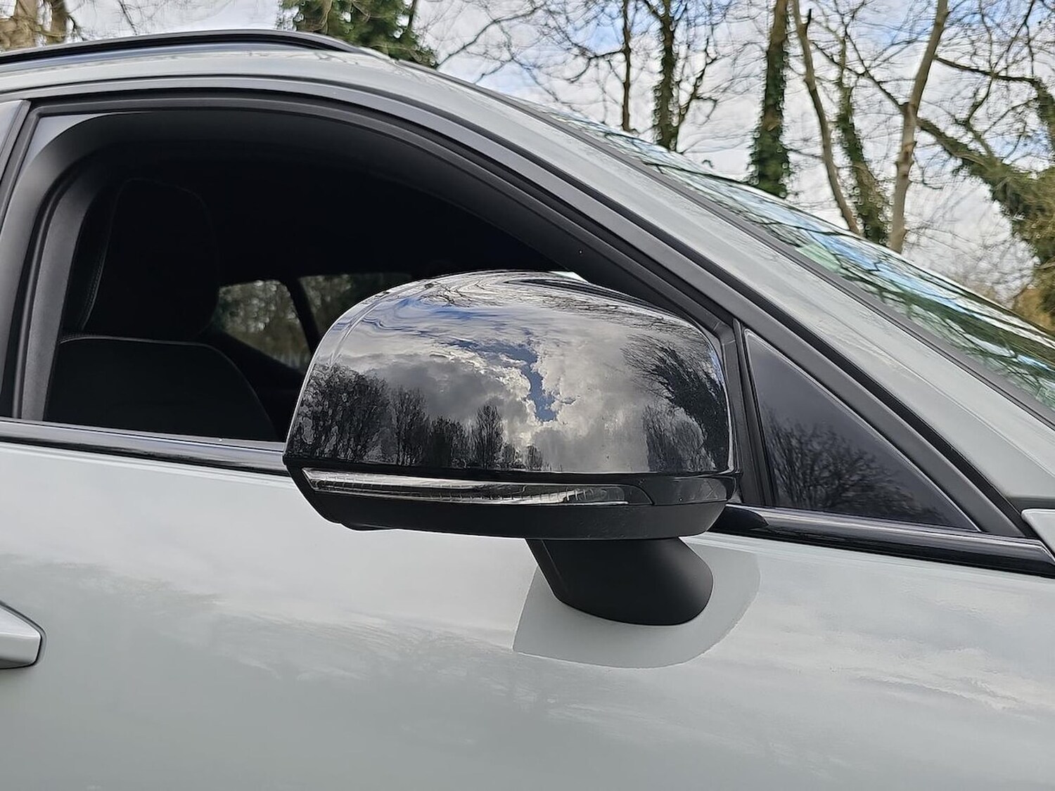 Used Volvo XC40 2024 for sale - 78191344: Photo 37