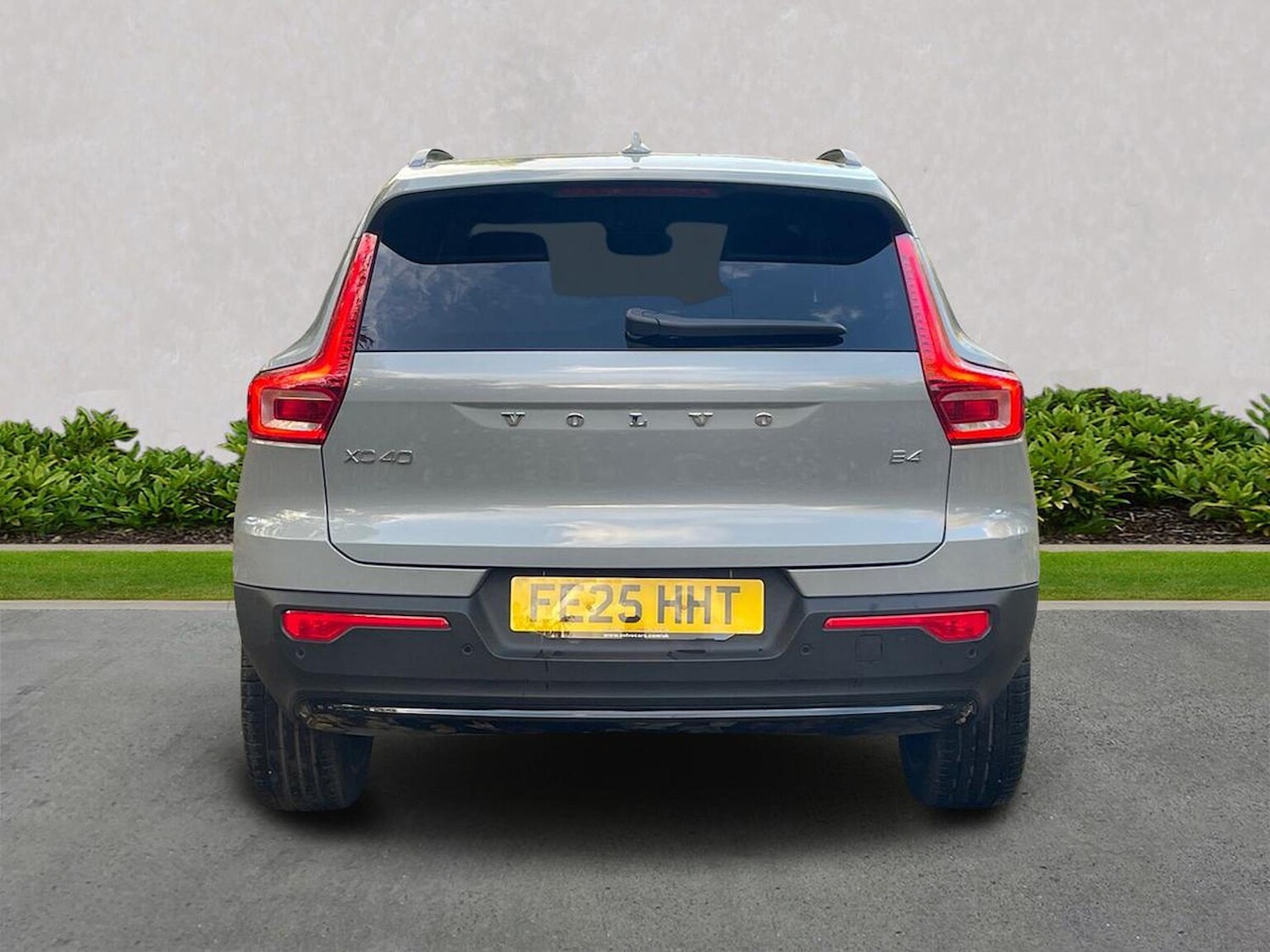 Used Volvo XC40 2025 for sale - 76396955: Photo 4