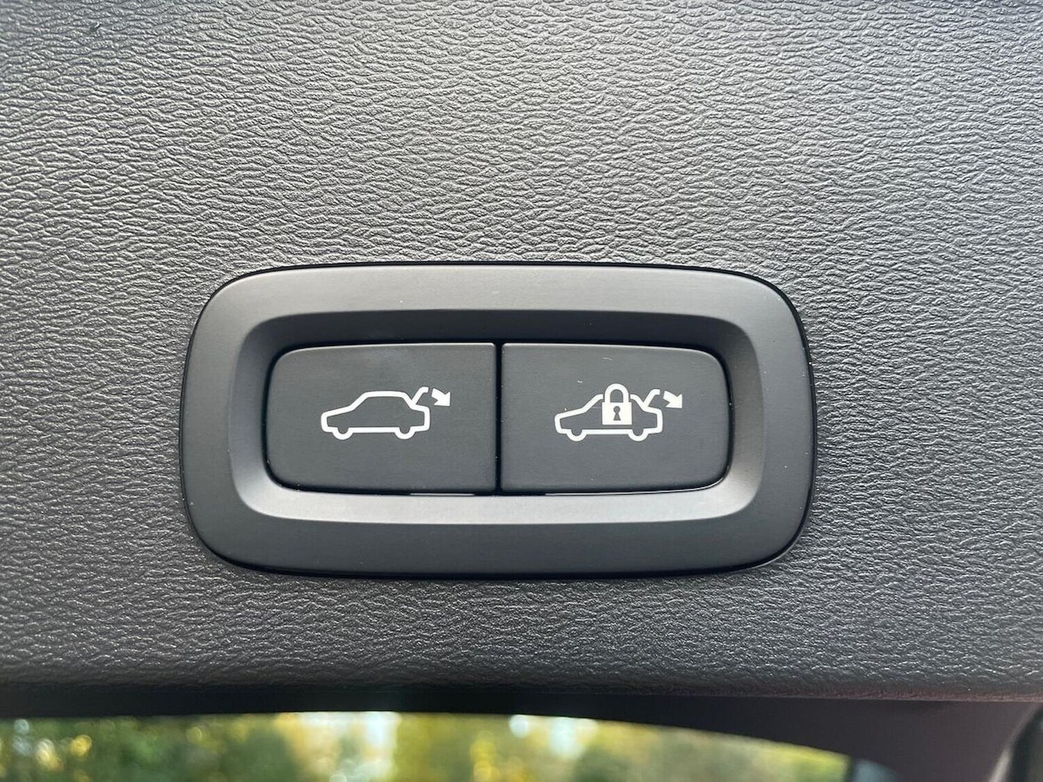 Used Volvo XC40 2025 for sale - 76396955: Photo 42