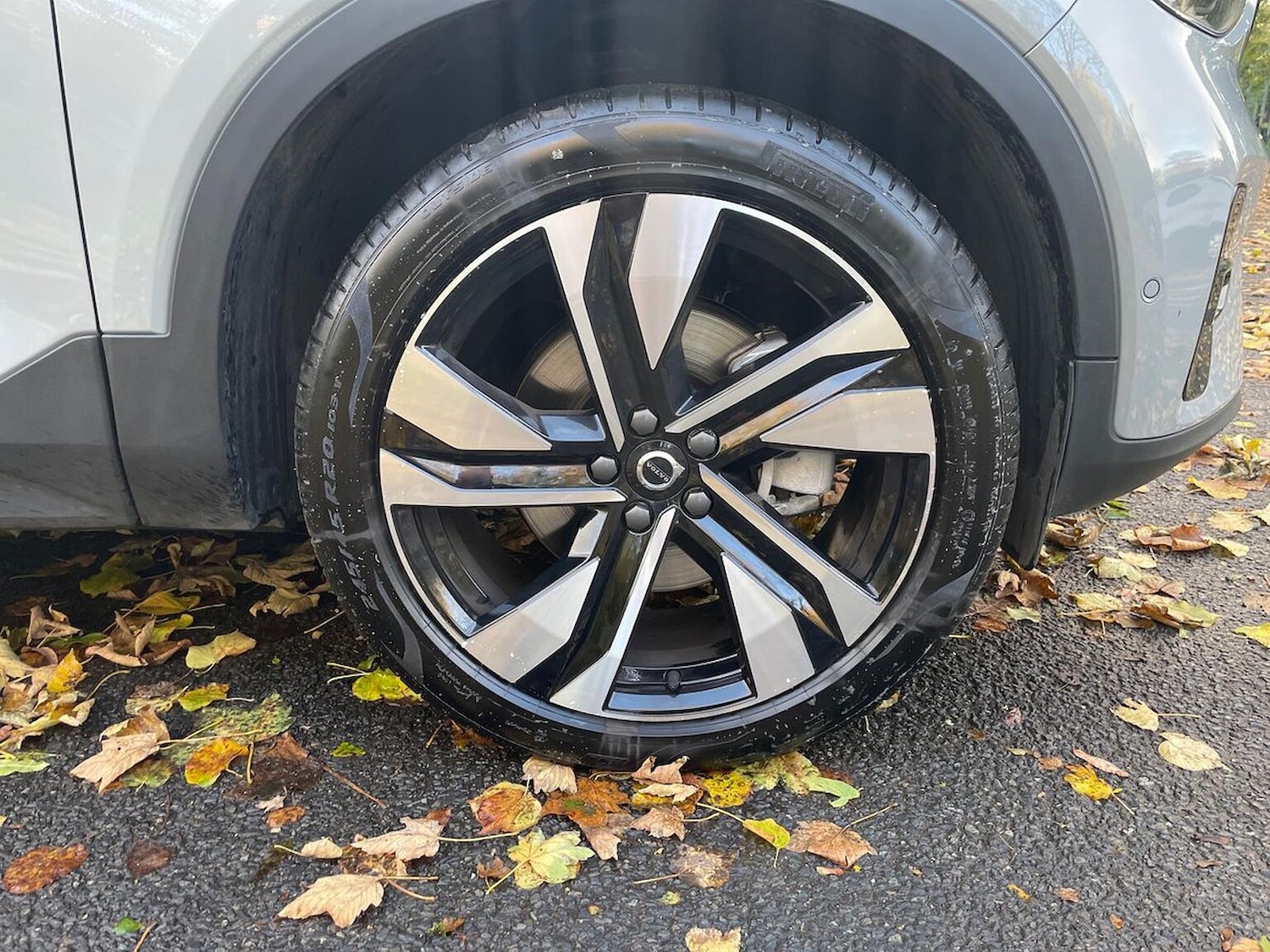 Used Volvo XC40 2025 for sale - 76396955: Photo 6