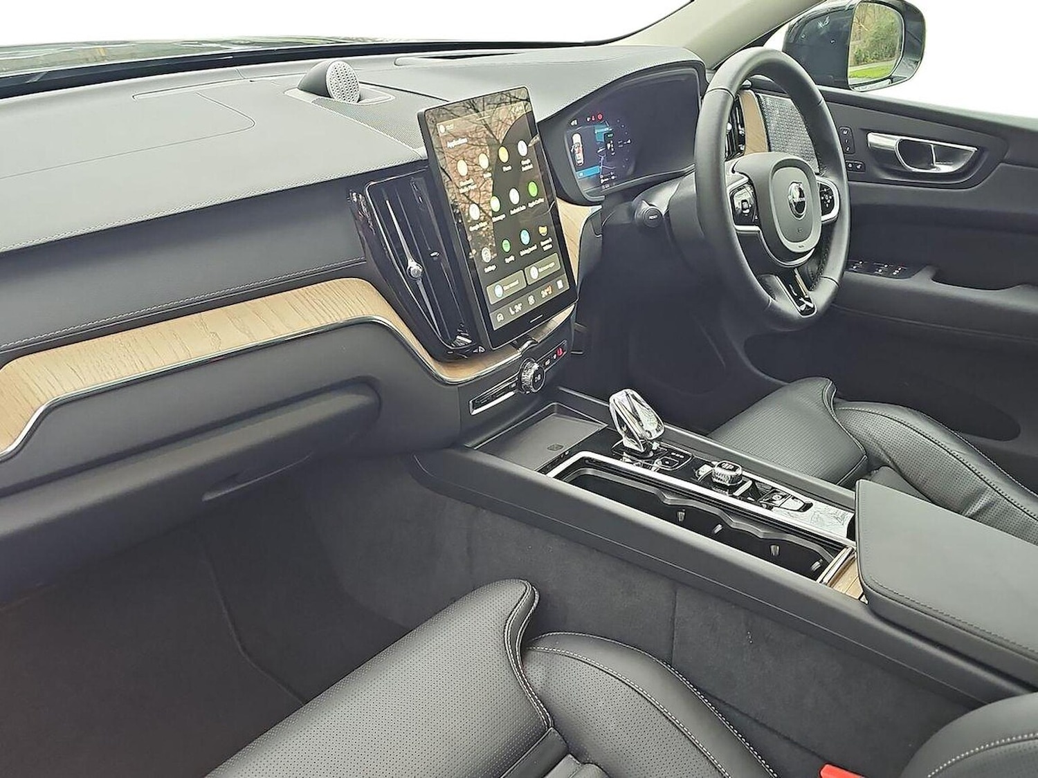 Used Volvo XC60 2025 for sale - 78191406: Photo 9