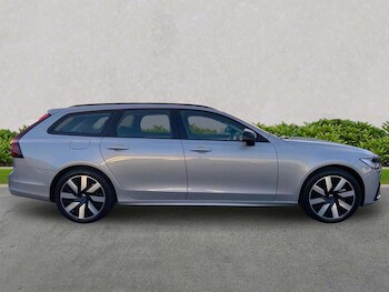 Used Volvo V90 2025 for sale - 78310588: Photo