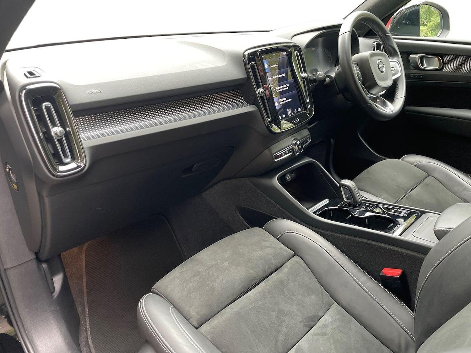 Used Volvo XC40 2021 for sale - 76347033: Photo 7