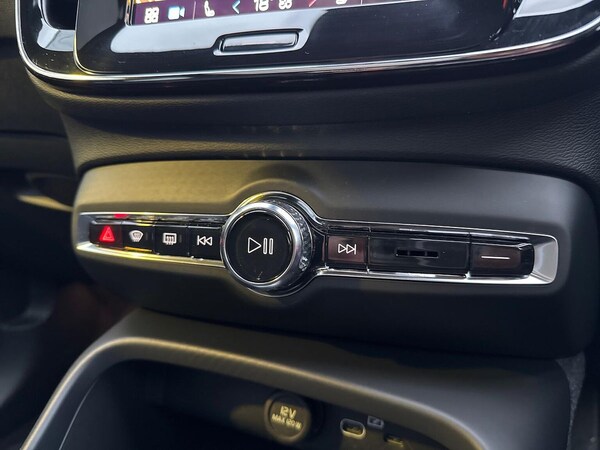 Used Volvo C40 2024 for sale - 76082489: Photo 12