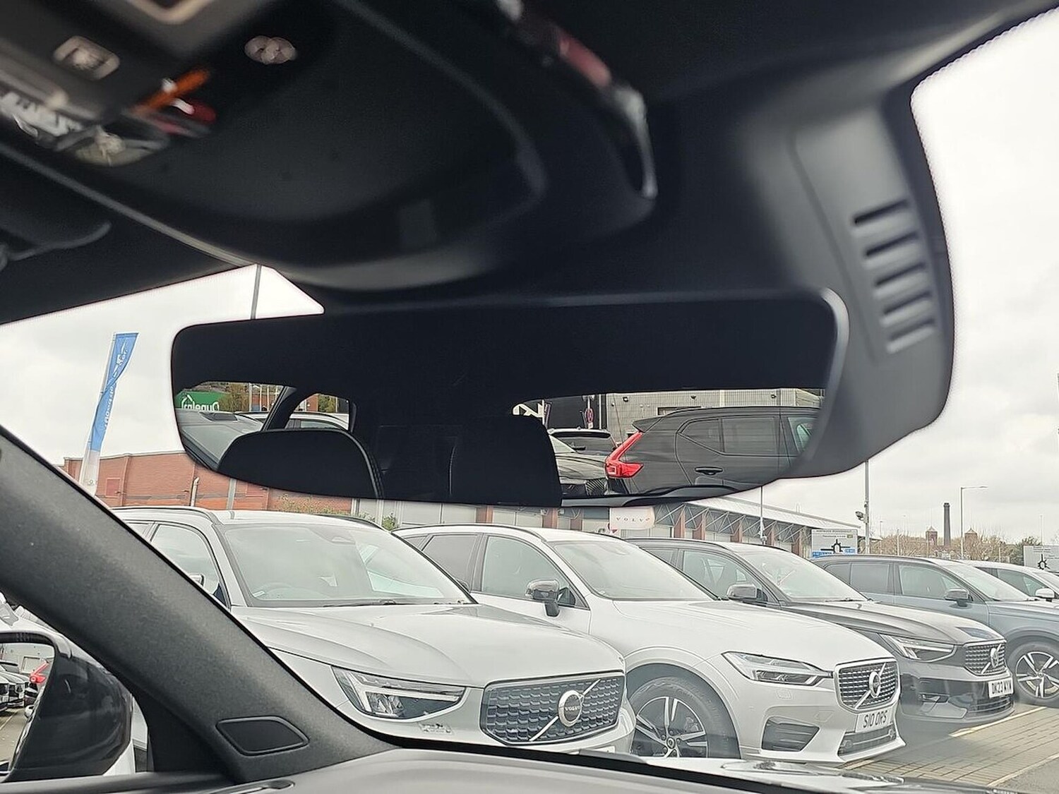 Used Volvo XC40 2025 for sale - 78191345: Photo 16