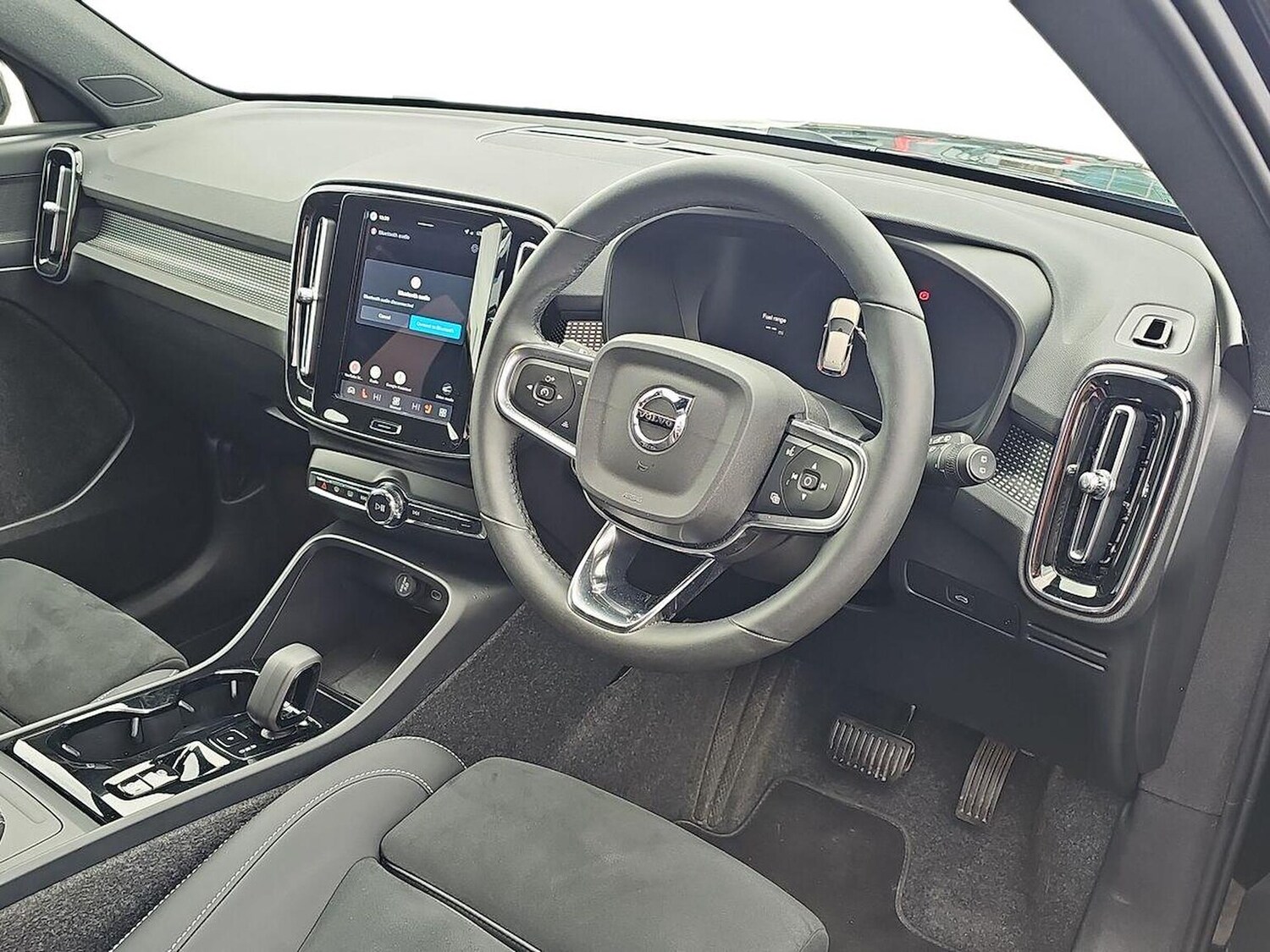 Used Volvo XC40 2025 for sale - 78191345: Photo 17